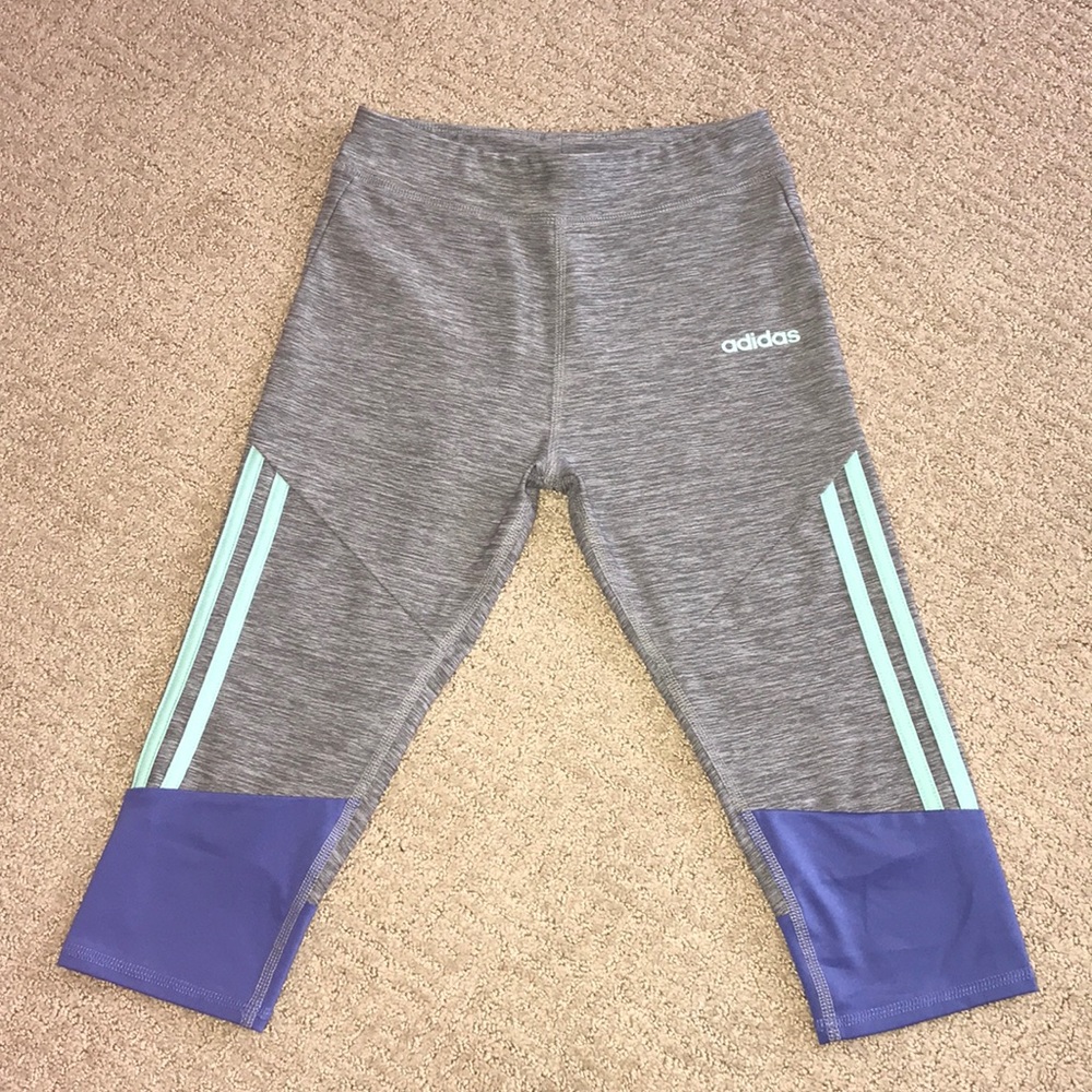 Girls Adidas capris. Size 10/12.